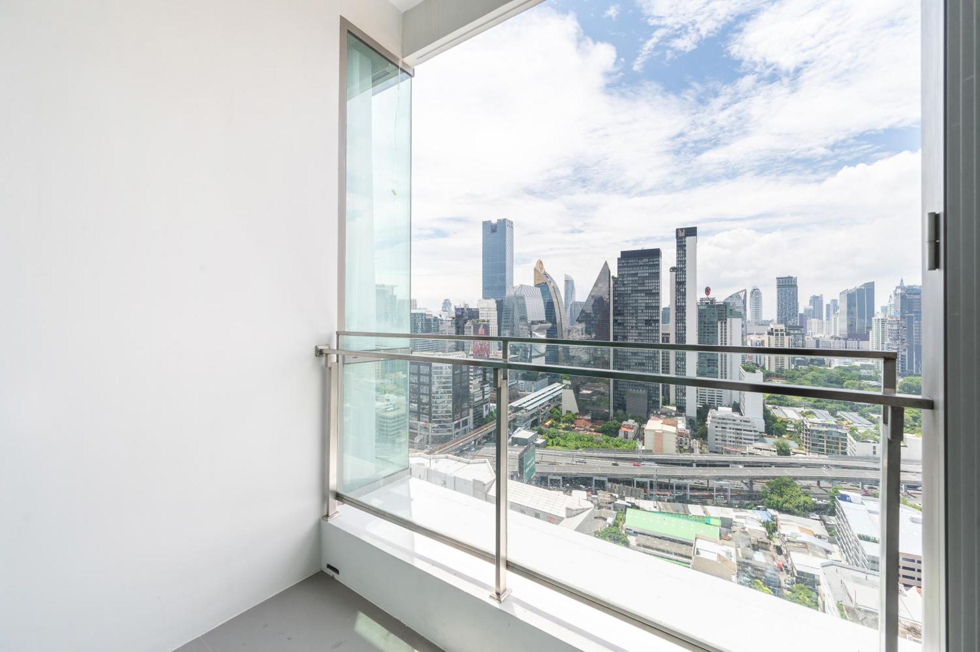 The Rich Residence Sukhumvit Nana Bangkok Exterior foto