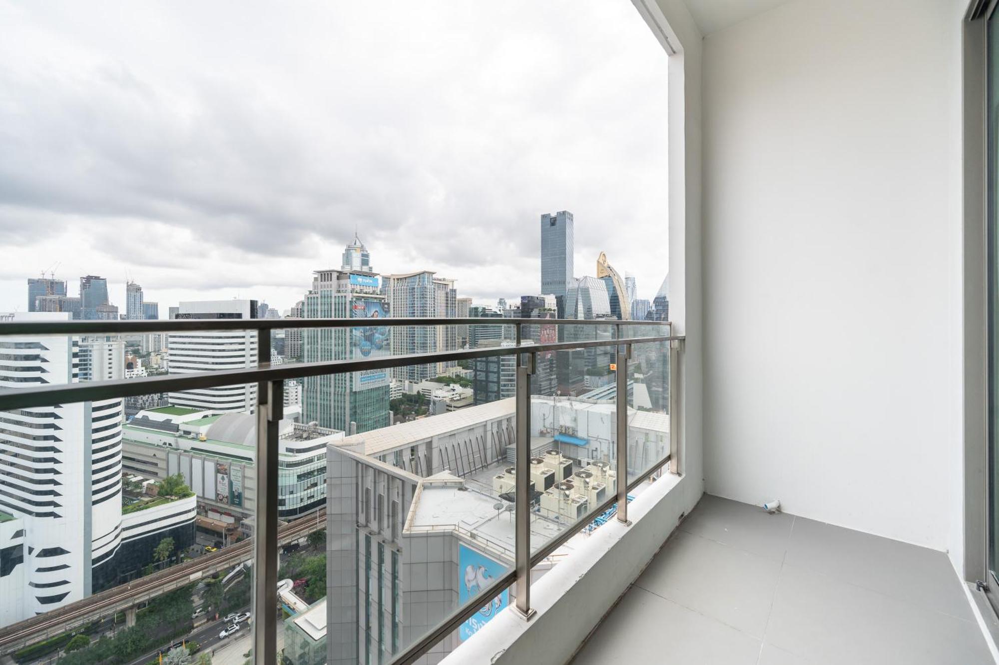 The Rich Residence Sukhumvit Nana Bangkok Exterior foto
